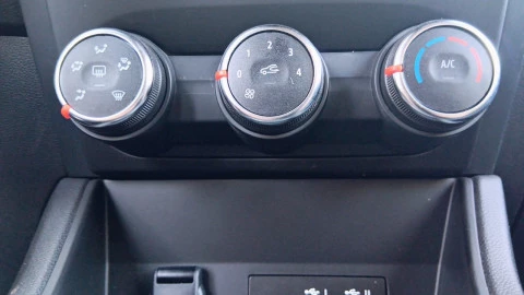 Renault Captur equilibre TCe 67kW (90CV)
