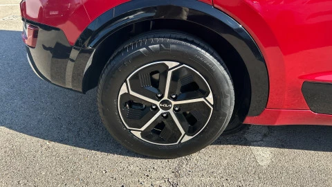 Kia Niro 1.6 GDi HEV 95kW (129CV) Drive