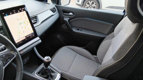 Renault Captur techno Eco-G 100cv (74 kW)