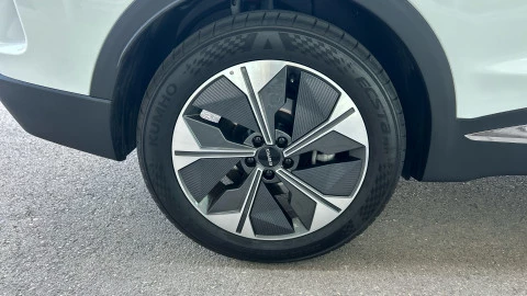 EBRO S700 1.6 TGDI Luxury 7 DCT