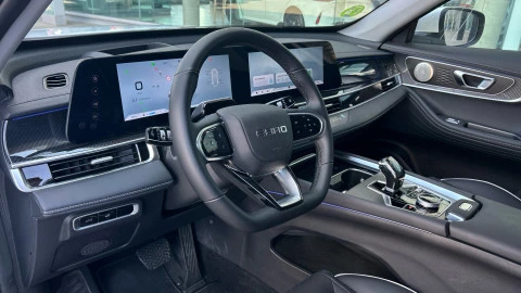 EBRO S700 1.6 TGDI Luxury 7 DCT