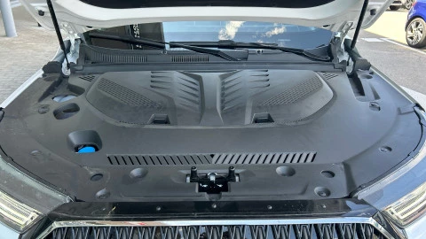 EBRO S700 1.6 TGDI Luxury 7 DCT