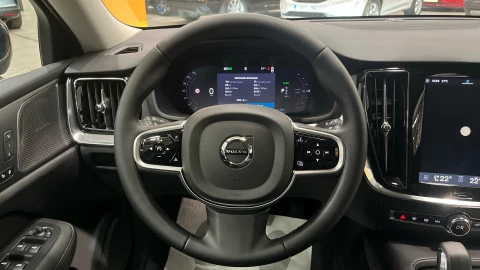 Volvo V60 T6 PHEV Recharge Plus Bright eAWD AT 257 kW (350 CV)