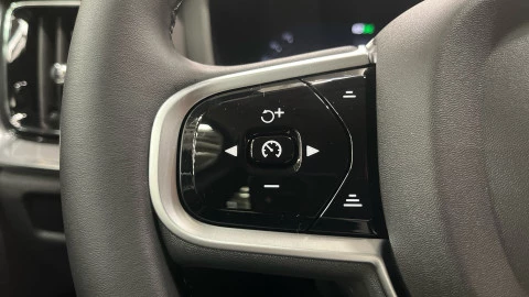 Volvo V60 T6 PHEV Recharge Plus Bright eAWD AT 257 kW (350 CV)