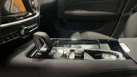 Volvo V60 T6 PHEV Recharge Plus Bright eAWD AT 257 kW (350 CV)