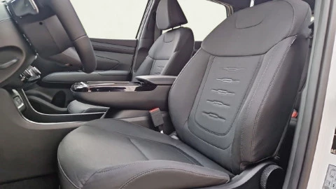 Hyundai Tucson 1.6T 176kW (239CV) HEV AT Black Line