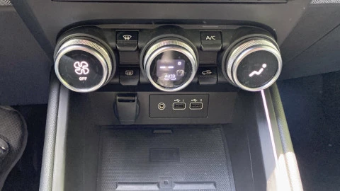 Renault Clio Techno TCe 90 (67kw)