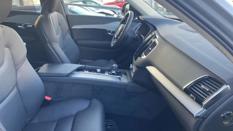 Volvo XC90 2.0 T8 AWD Plus Dark Recharge Auto