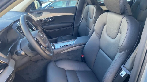 Volvo XC90 2.0 T8 AWD Plus Dark Recharge Auto