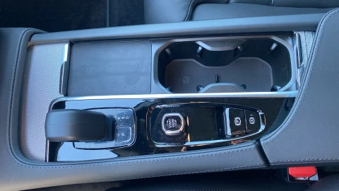 Volvo XC90 2.0 T8 AWD Plus Dark Recharge Auto