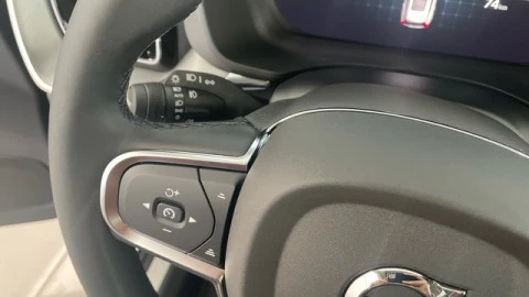 Volvo XC60 T6 Recharge Core AWD Auto 257 kW (350 CV)