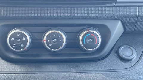 Renault Trafic Authentic Energy Blue dCi 81 kW (110CV)