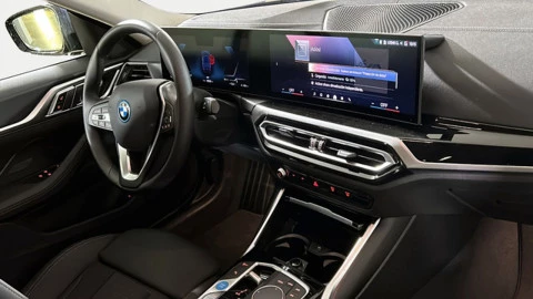 BMW i4 eDrive40