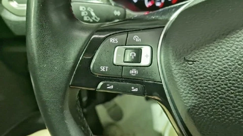 Volkswagen T-Roc Advance 2.0 TDI 85kW (115CV)