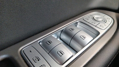 EBRO S700 1.5 TGDI PHEV Luxury E-CVT