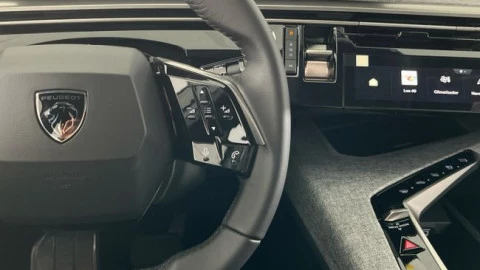 Peugeot 3008 Hybrid 1.2 107KW Allure eDCS6