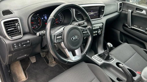 Kia Sportage 1.6 MHEV Black Edition 100kW (136CV) 4x2