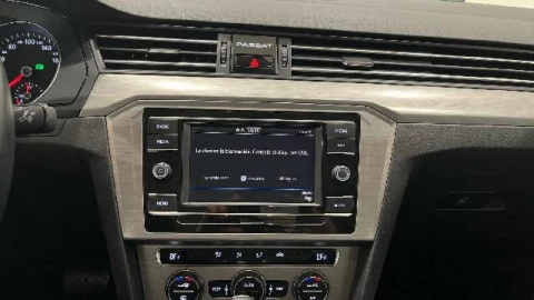 Volkswagen Passat PASSAT BUSINESS 1.6 TDI 120CV 4P DSG