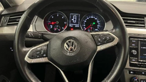 Volkswagen Passat PASSAT BUSINESS 1.6 TDI 120CV 4P DSG