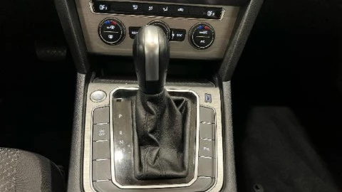 Volkswagen Passat PASSAT BUSINESS 1.6 TDI 120CV 4P DSG