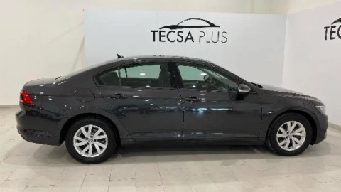 Volkswagen Passat PASSAT BUSINESS 1.6 TDI 120CV 4P DSG