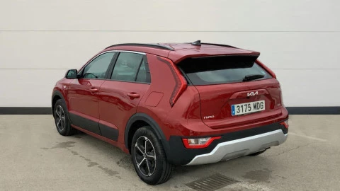 Kia Niro 1.6 GDi HEV 104kW (141CV) Concept