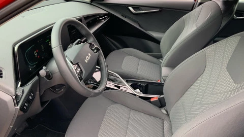 Kia Niro 1.6 GDi HEV 104kW (141CV) Concept