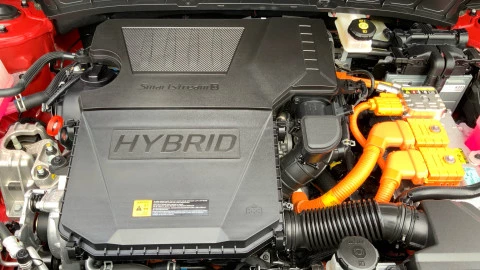 Kia Niro 1.6 GDi HEV 104kW (141CV) Concept