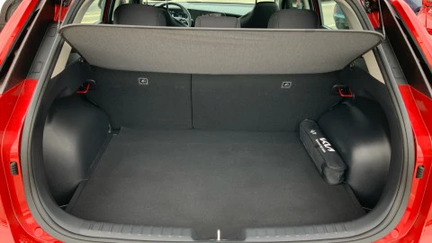 Kia Niro 1.6 GDi HEV 104kW (141CV) Concept