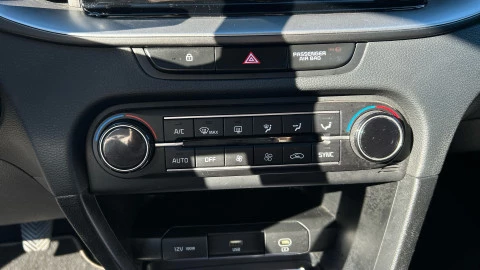 Kia Ceed 1.6 MHEV iMT 100kW (136CV) Drive