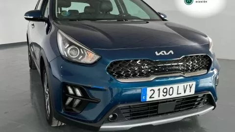 Kia Niro 1.6 GDi HEV 104kW (141CV) Drive Kia Niro 1.6 GDi HEV 104kW (141CV) Drive