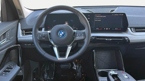 BMW iX2 eDrive20