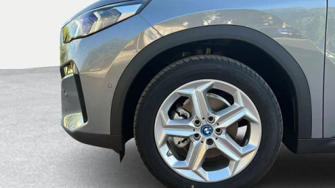 BMW iX2 eDrive20
