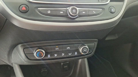 Opel Crossland X 1.2 81kW Design Line 120 Aniversario S/S