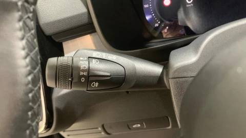 Volvo XC40 2.0 B3 G Core Auto