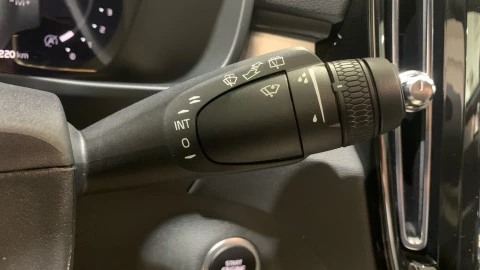 Volvo XC40 2.0 B3 G Core Auto