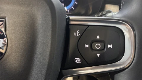 Volvo XC40 2.0 B3 G Core Auto