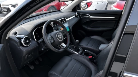 MG ZS 1.0T Luxury