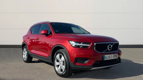 Volvo XC40 2.0 T4 Momentum Auto