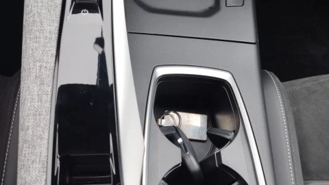 Peugeot 5008 Hybrid 1.2 107KW GT eDCS6