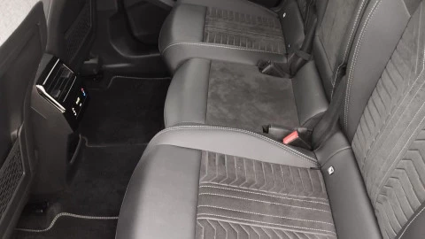 Peugeot 5008 Hybrid 1.2 107KW GT eDCS6