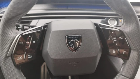 Peugeot 5008 Hybrid 1.2 107KW GT eDCS6