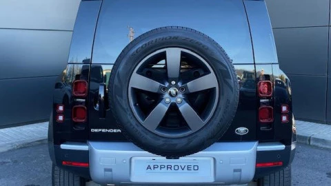 Land Rover Defender 3.0D I6 250 SE 110 Auto 4WD MHEV