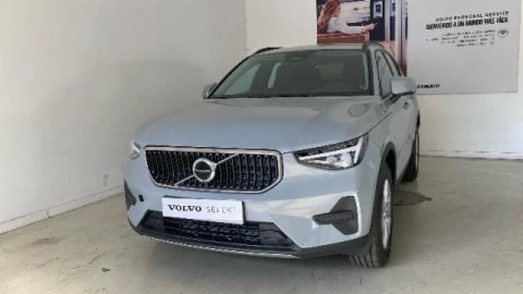 Volvo XC40 2.0 B3 G Essential Auto