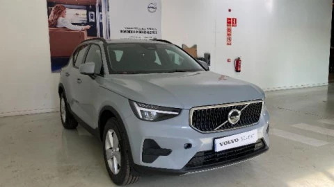 Volvo XC40 2.0 B3 G Essential Auto