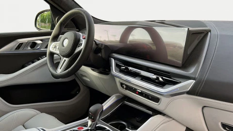 BMW XM XM 50e 350 kW (476 CV)