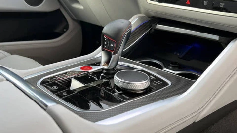 BMW XM XM 50e 350 kW (476 CV)