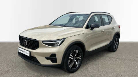 Volvo XC40 2.0 B3 G Plus Dark Auto