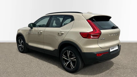 Volvo XC40 2.0 B3 G Plus Dark Auto