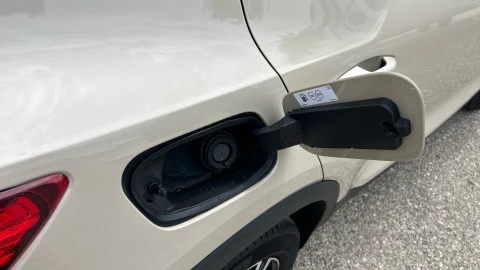 Volvo XC40 2.0 B3 G Plus Dark Auto